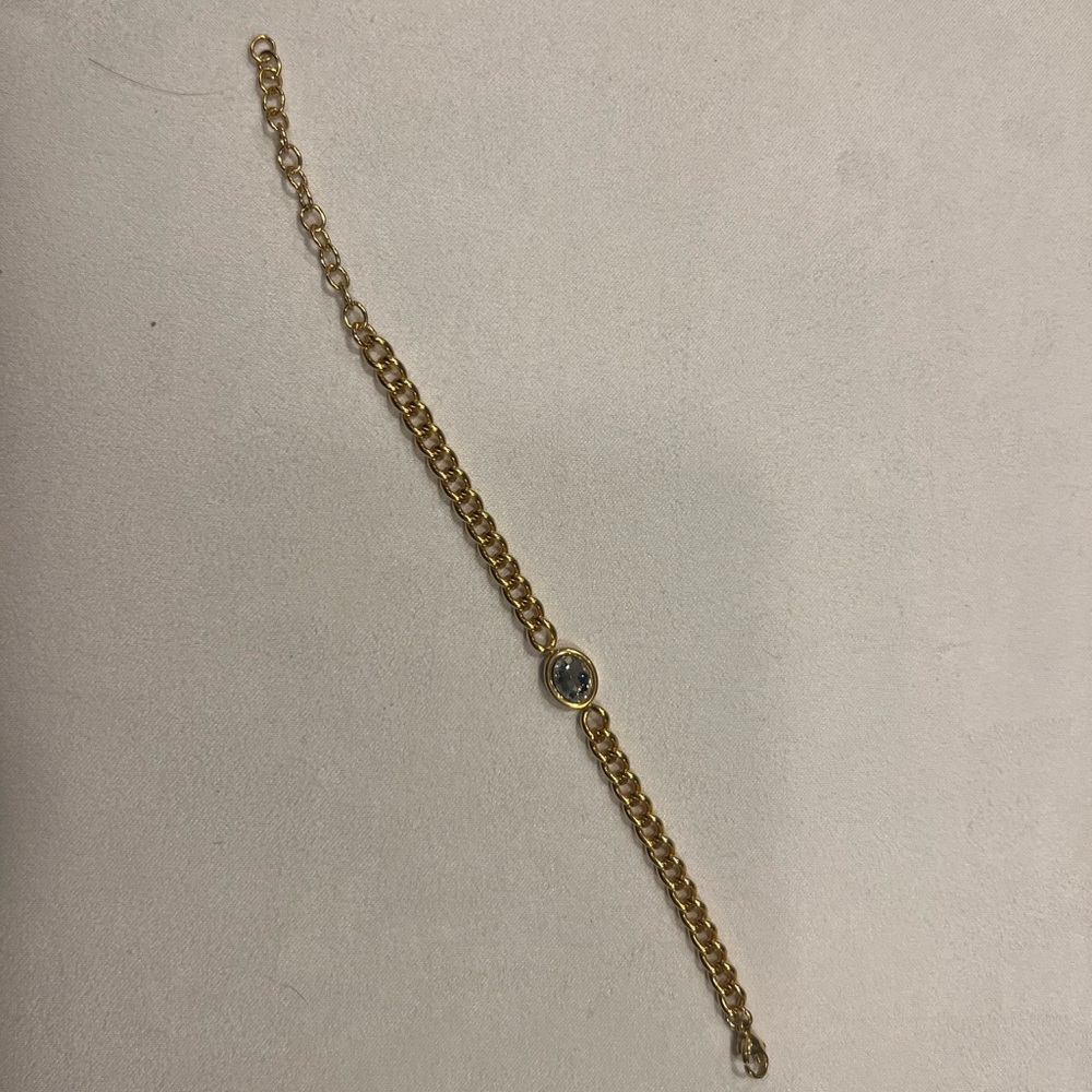 Chic Gold Chain Bracelet with Charm